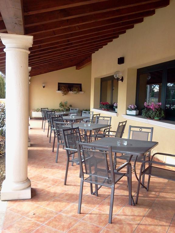 Albergo Al Portico Azzano Decimo Exterior photo